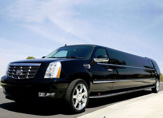 Premier Stretch Limousine in Dallas