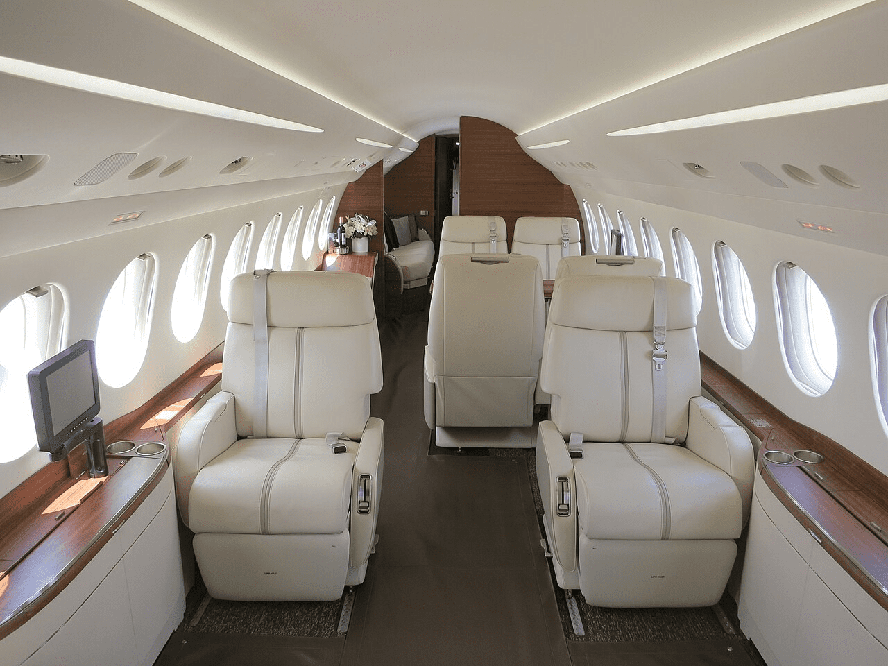 Sahou Lux Limo | Private Jet 2